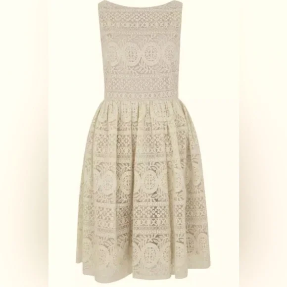 Alice Olivia Giola floral lace embroidery fit-and-flare dress Cream size 8 Alice Olivia Giola floral lace embroidery fit-and-flare dress Cream size 8